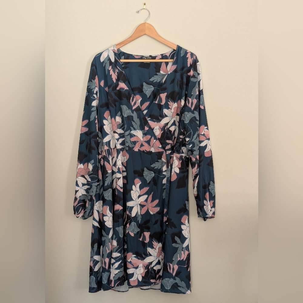 City Chic Luna Dress | Women's Size 20 | Teal w/Mauve & Rose | Highly Flattering - Picture 9 of 12